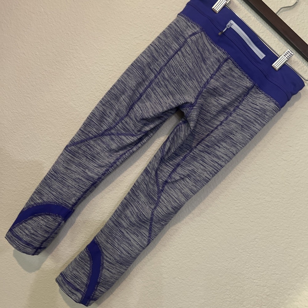 Lululemon Run Inspire Crop Capri Legging Bruised Berry Women's Size 4 $86